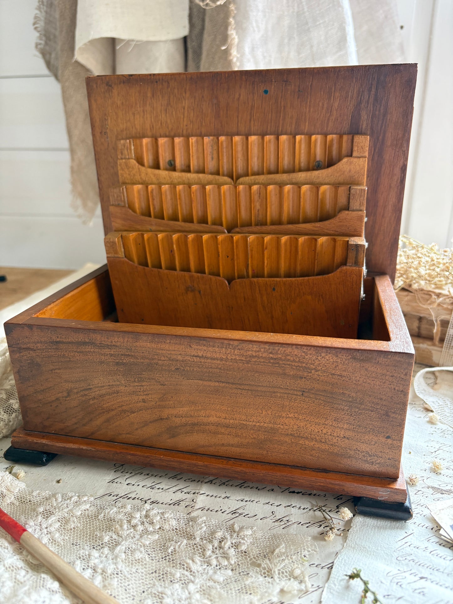 Rare 1930s Art Deco Cantilever Cigarette Dispenser Box