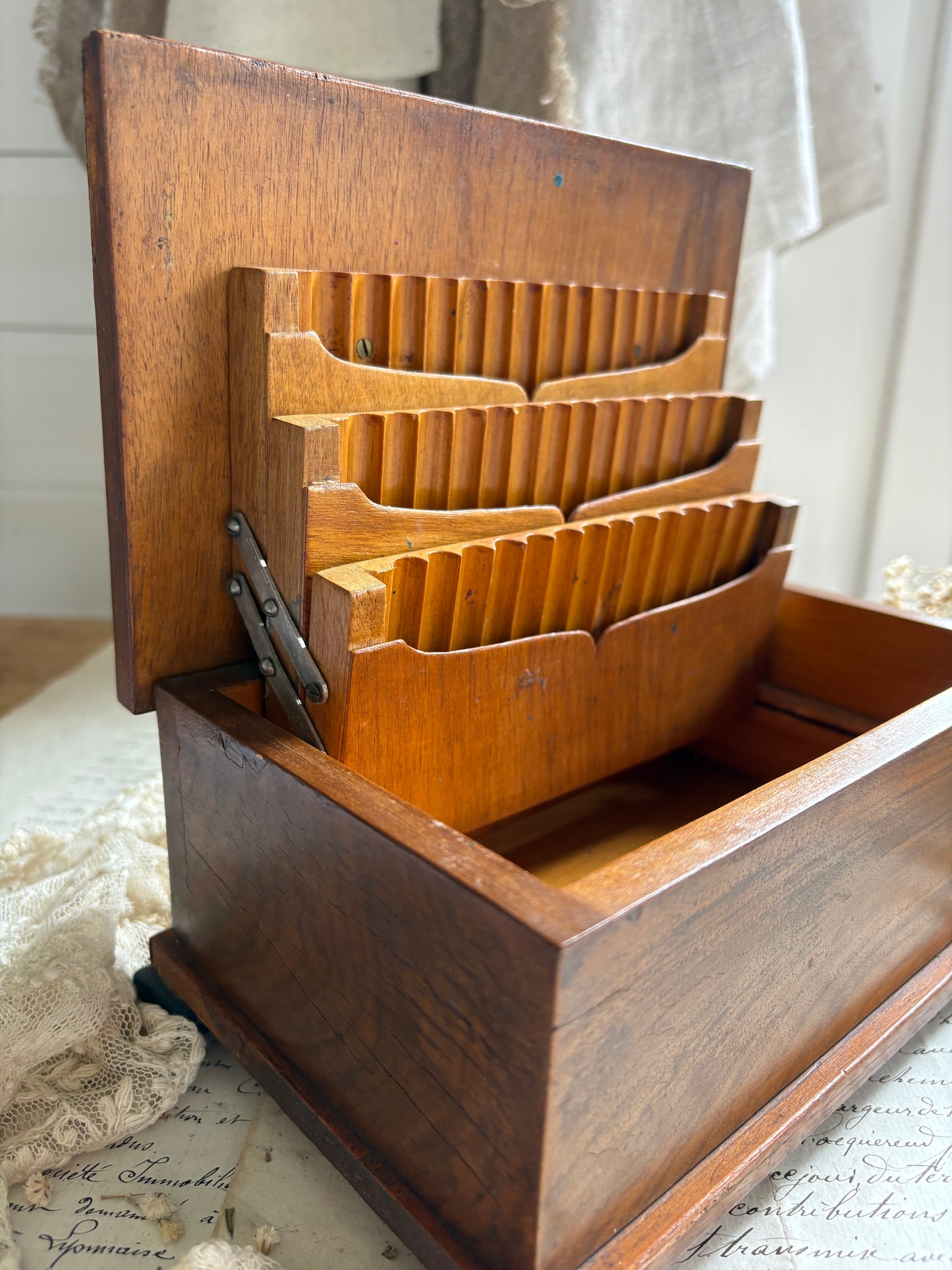 Rare 1930s Art Deco Cantilever Cigarette Dispenser Box