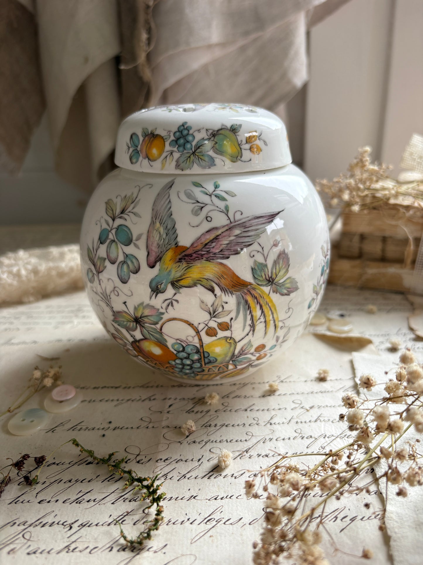 Woods of Windsor Pot Pourri Jar