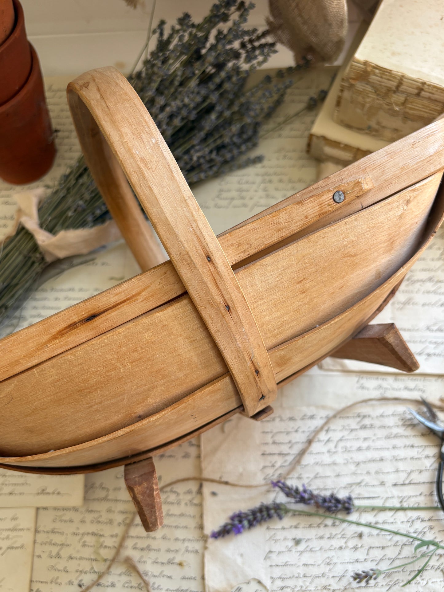 Vintage Traditional Wooden Garden Trug