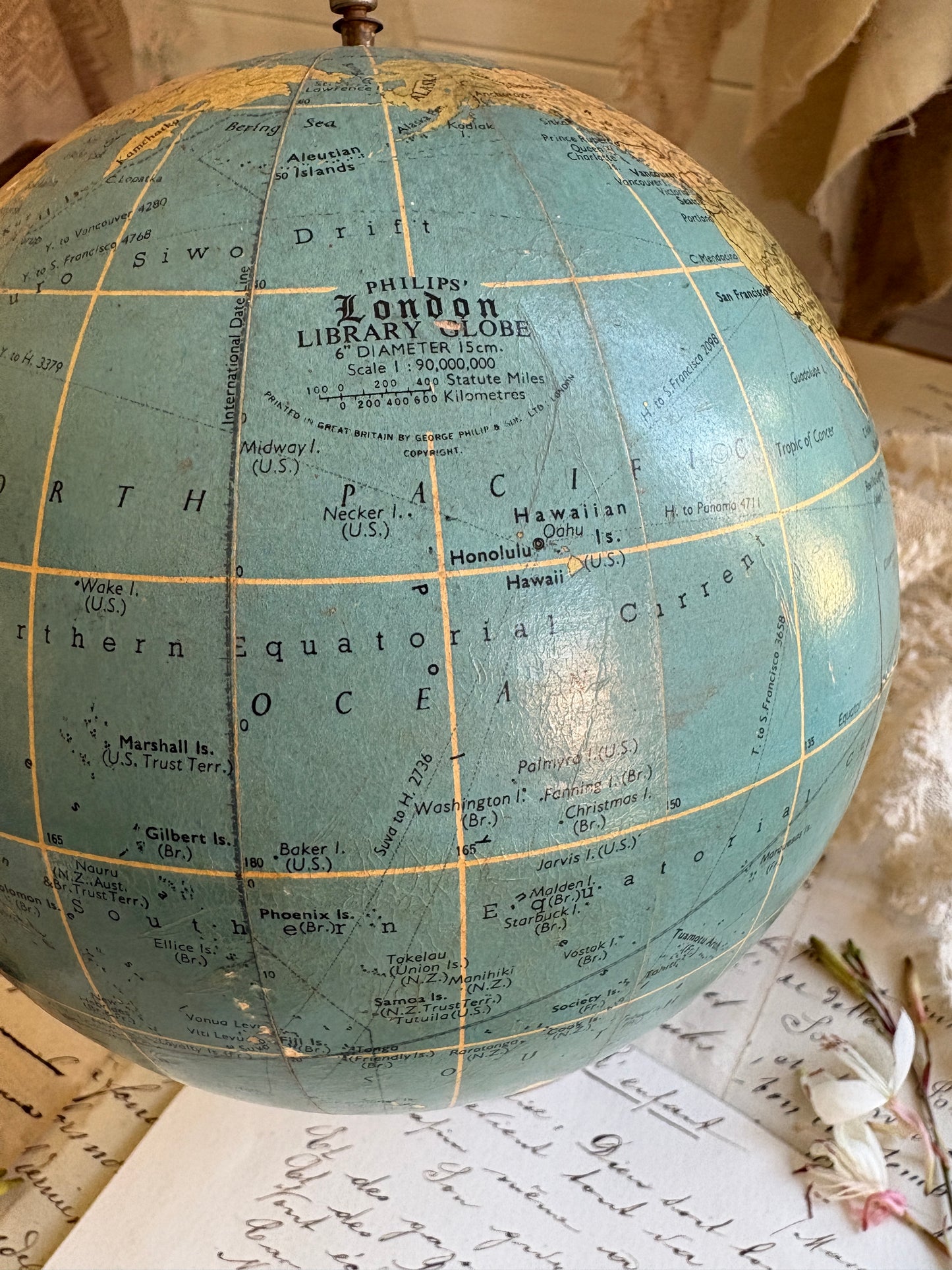 Vintage 1950s Philips London Library Globe