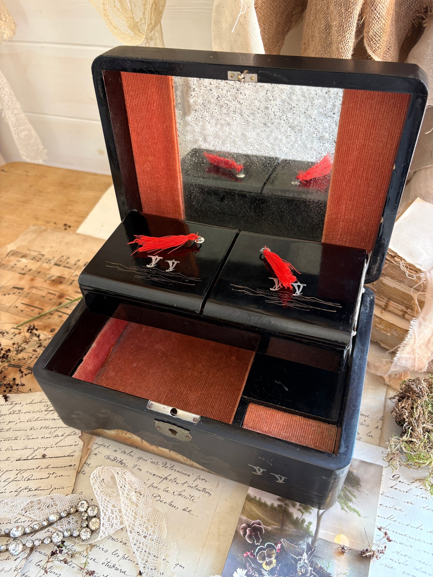 Vintage Japanese Lacquer Musical Jewellery Box