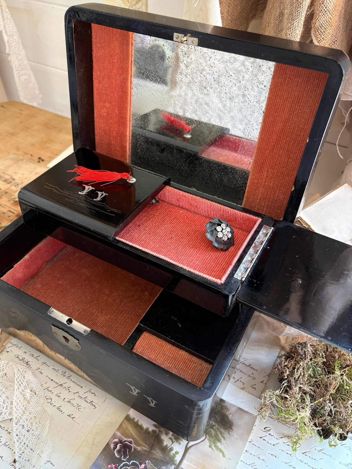 Vintage Japanese Lacquer Musical Jewellery Box