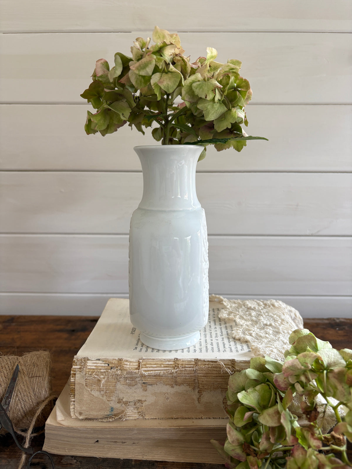 Vintage Royal Porzellan Bavaria KPM White Porcelain Vase