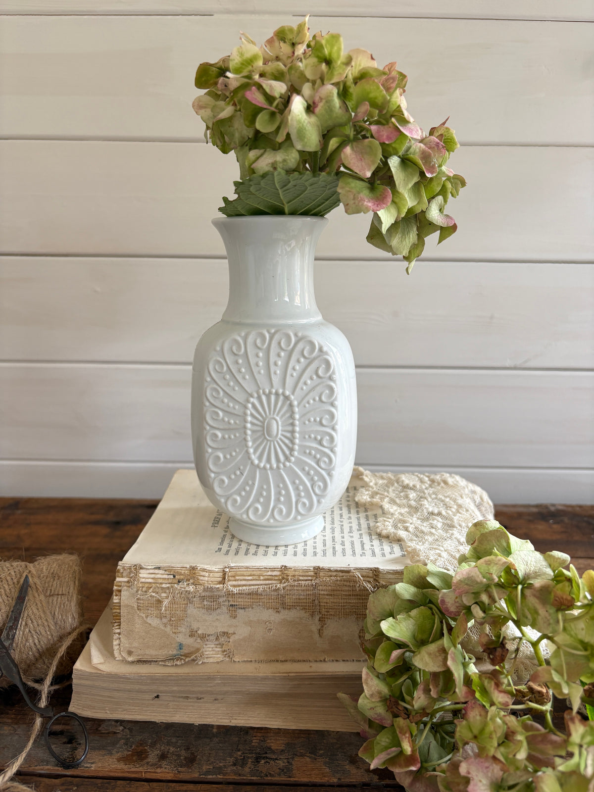 Vintage Royal Porzellan Bavaria KPM White Porcelain Vase