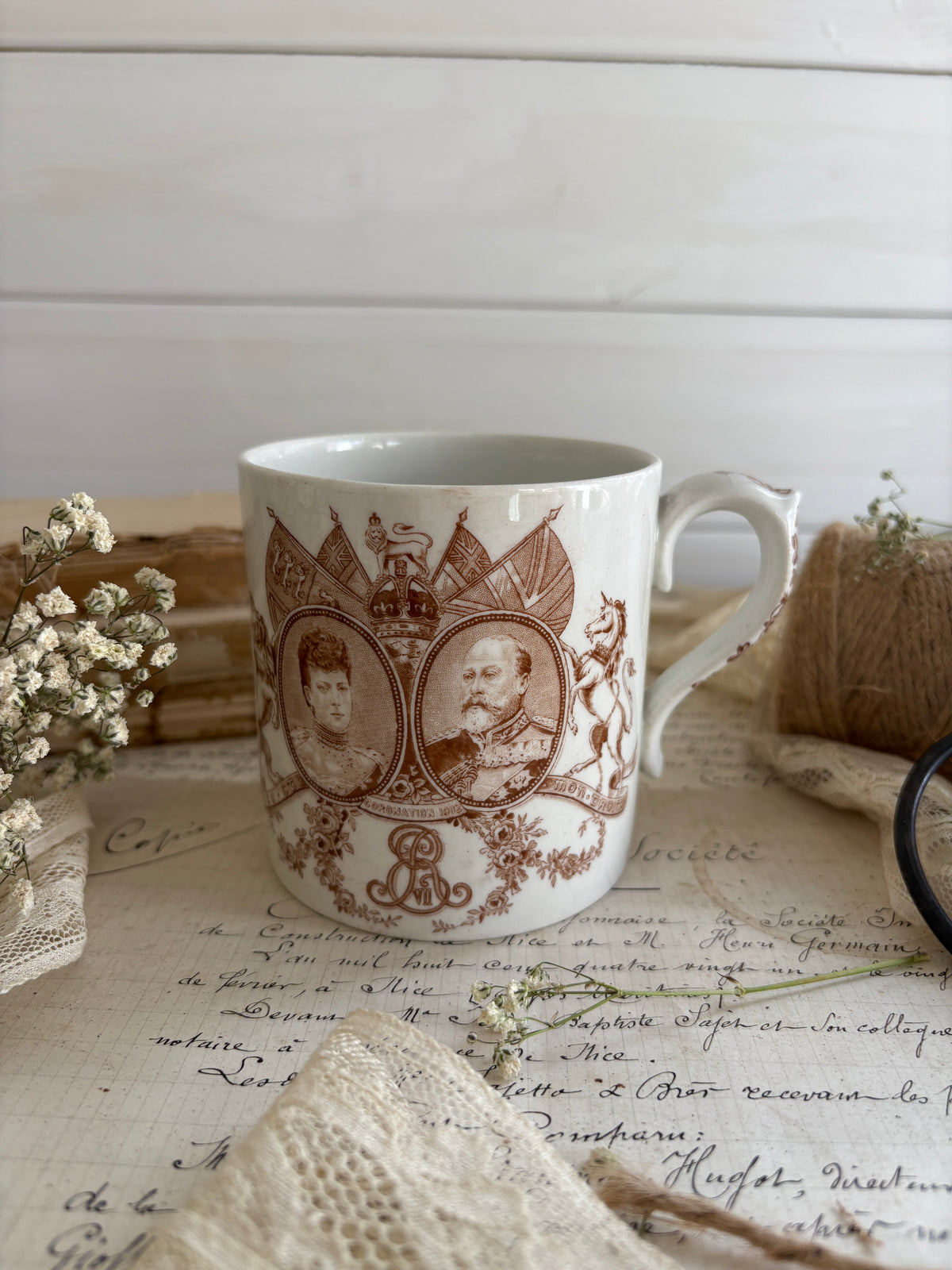 Royal Doulton Edward VII & Queen Alexandra Coronation 1902 Commemorative Mug