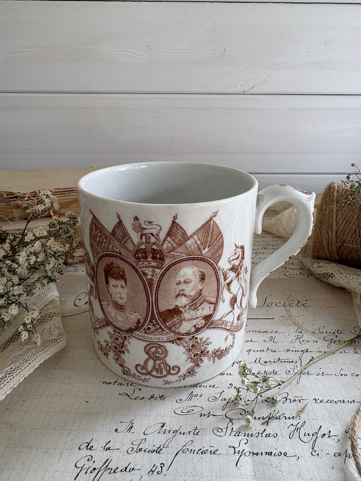Royal Doulton Edward VII & Queen Alexandra Coronation 1902 Commemorative Mug