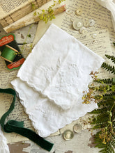Load image into Gallery viewer, Eight Vintage Linen White Napkins
