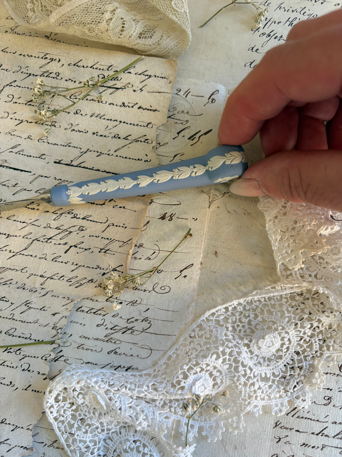 Vintage Wedgwood Trinket Pots Butter Knife