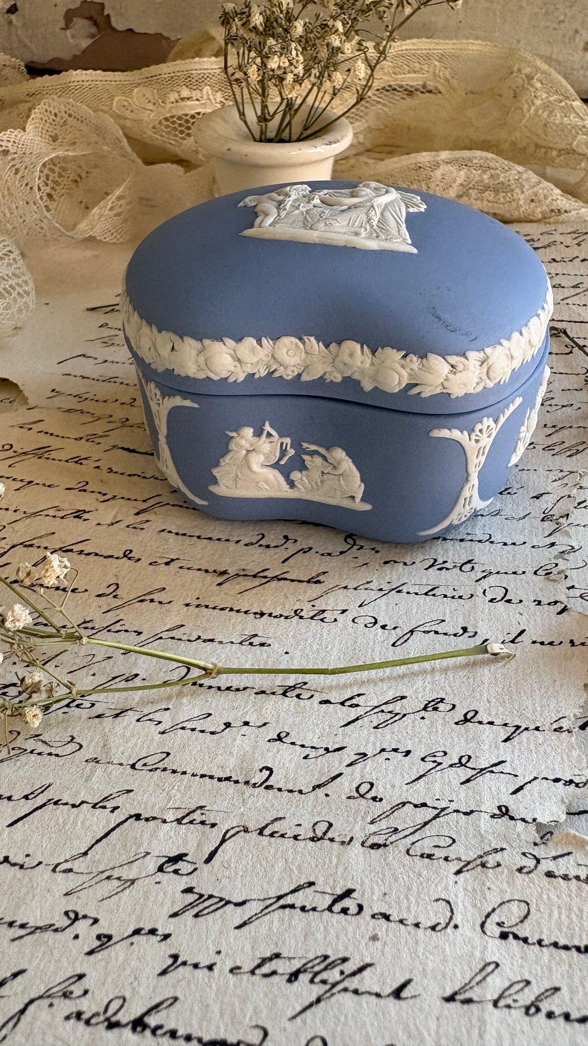 Vintage Wedgwood Trinket Pots Butter Knife