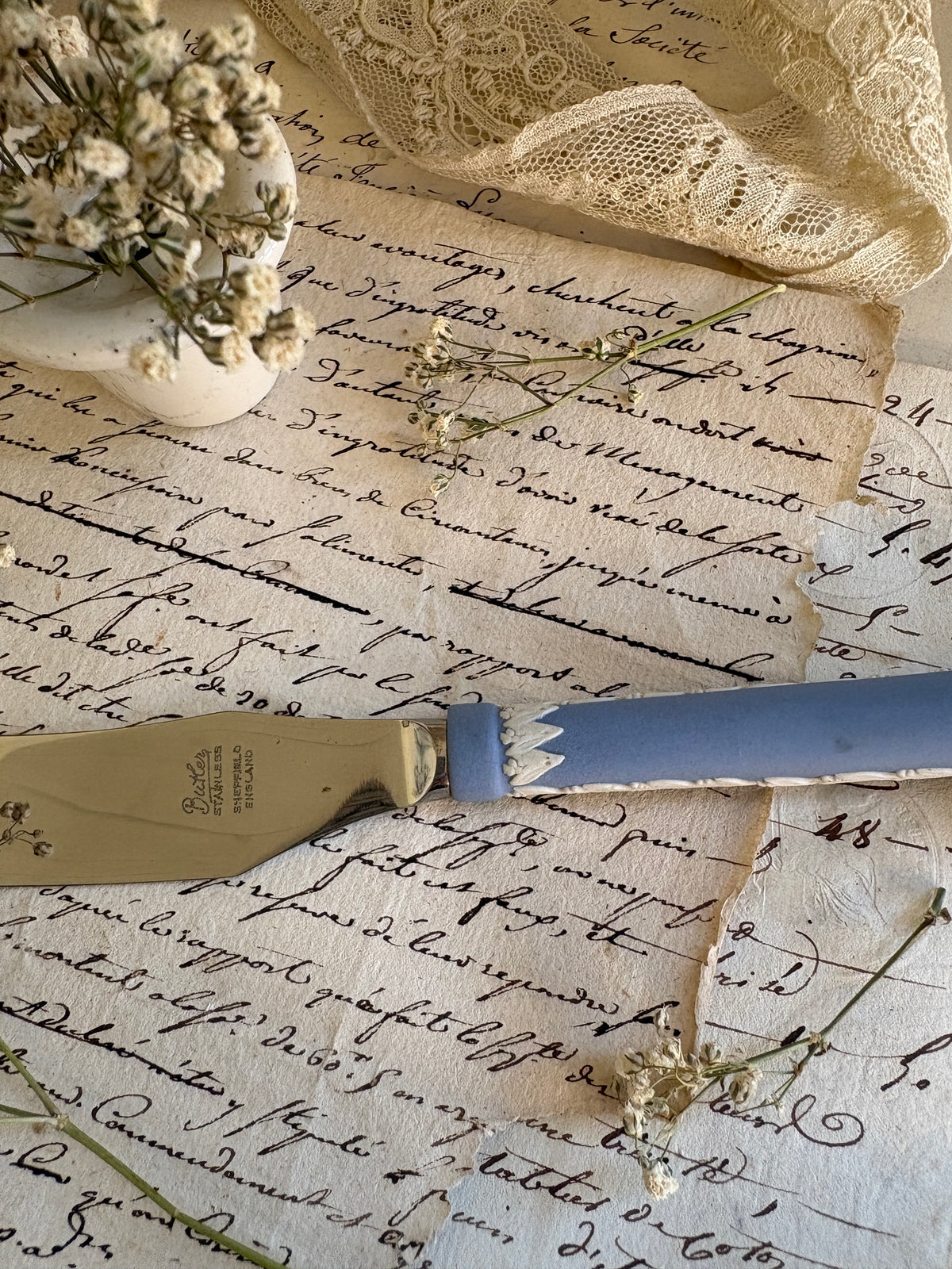 Vintage Wedgwood Trinket Pots Butter Knife