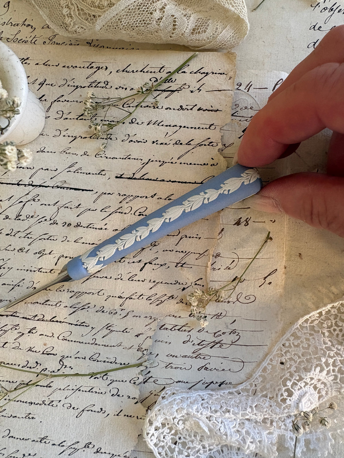 Vintage Wedgwood Trinket Pots Butter Knife