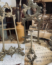 Load image into Gallery viewer, Vintage Brass Easel Stand
